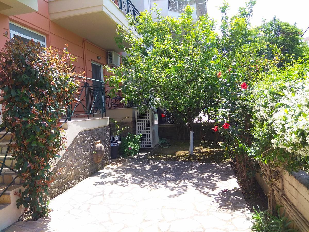 Limonchello Acomodação com café da manhã Calamata Exterior foto